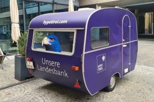 Hypo Tirol Wagen_3 zugeschnitten