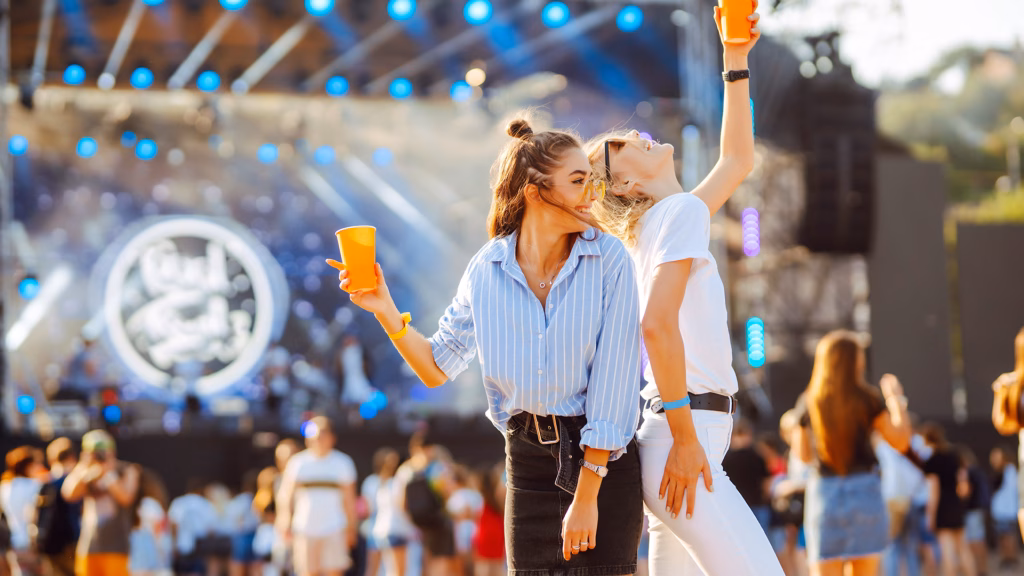 festival_shutterstock_2600541311